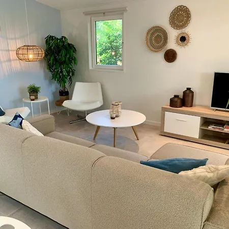 Near Market 別荘 Sint Maartensvlotbrug